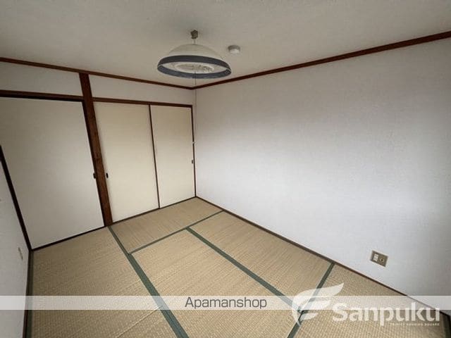 HISU桑原の内装写真