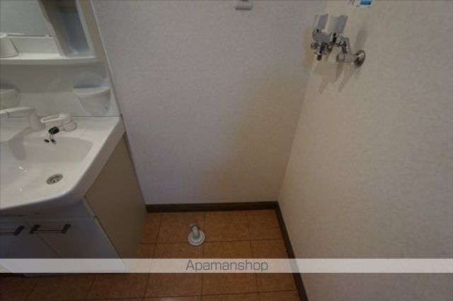 帯広市 3階建 築20年の内装写真