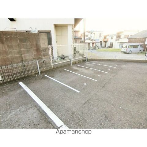 グレース朋栄のその他写真