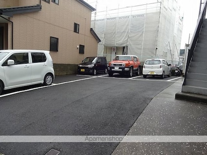 レッドハットⅡ[1LDK/43.77m2]の駐車場1