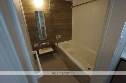 Ｒｕｅ加納本町[2LDK/70.52m2]のバス