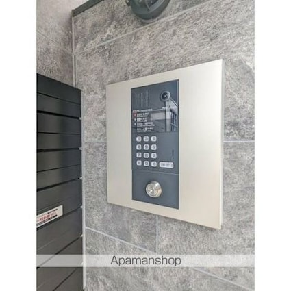 エルファーロ世田谷三宿[1K/25.47m2]のエントランス