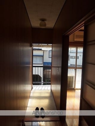 白樺荘[2K/26.5m2]の玄関