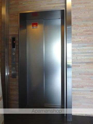 DSタワー大博通りの玄関写真