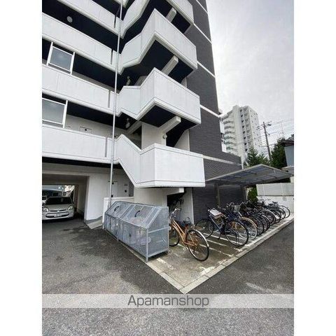 デイグラン長居公園の玄関写真
