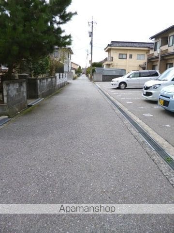 ファイン向新庄の内装写真