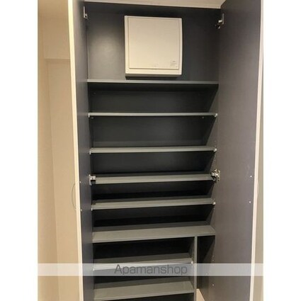 コスモグランス東日暮里[1LDK/42.16m2]の内装