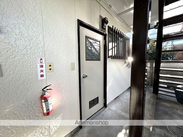 中央コーポの玄関写真