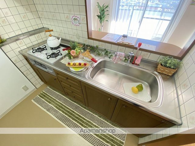 ロイヤル・シャトー一番館の内装写真