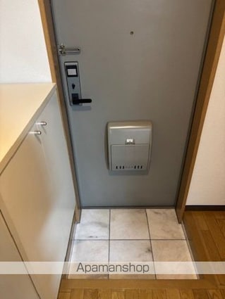 メゾンエル沖野上[1LDK/28.6m2]の玄関