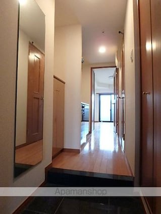 東京都港区芝３丁目[1K/22.4m2]の玄関