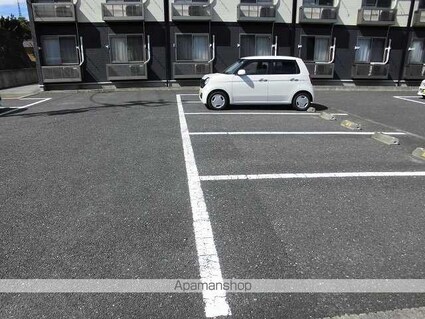 レオネクスト榎戸Ⅱ[1K/28.02m2]の駐車場1