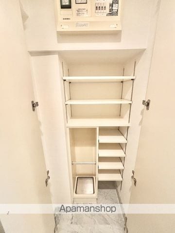 シャレール広尾 1号棟の内装写真
