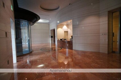 コンシェリア西新宿タワーズウエスト[3LDK/106.96m2]の共用部1