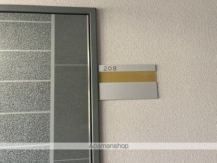 カレッジハイツ稲毛[1R/18.56m2]の玄関