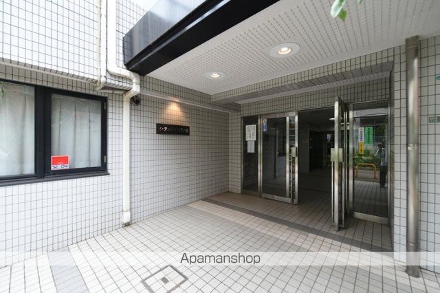 シティハイツ新小岩の玄関写真