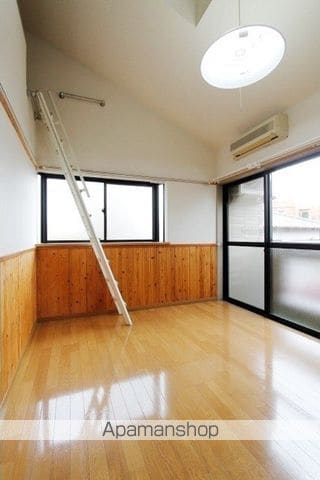 レディバッグ西新の内装写真