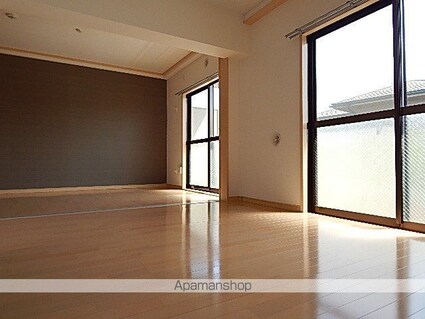 東京都昭島市緑町３丁目[2LDK/46.3m2]のリビング・居間