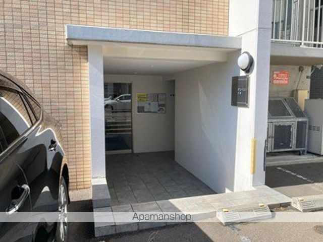ミリオンベル美園の玄関写真