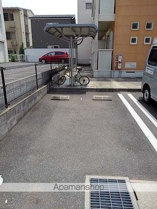 エスポワール[1K/27.18m2]の駐車場1