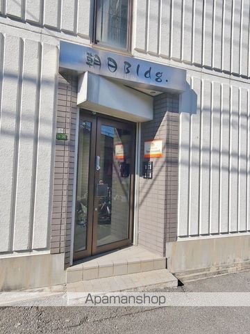 朝日ビルの玄関写真