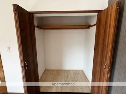 レイクサイド太田[1DK/42m2]の収納