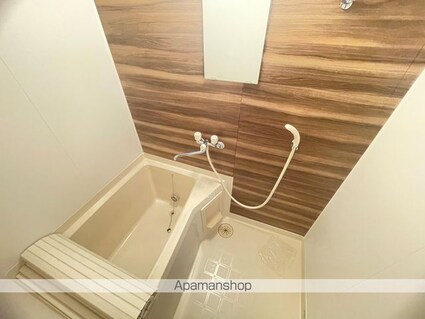 プランソレイユ壱番館[1LDK/42m2]のバス