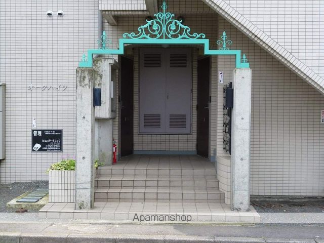 オークハイツの玄関写真