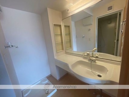 和歌山県和歌山市中島[1R/32.8m2]の洗面所