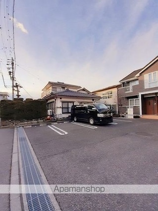 カメリアコート[2LDK/57.02m2]の駐車場1