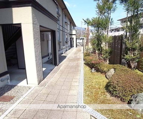 ヴィラ大覚苑の玄関写真