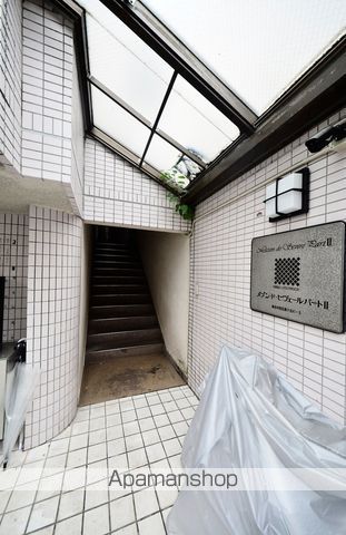 メゾン・ド・セヴェールNO.2の玄関写真