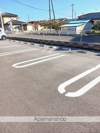 エーデルガーデンⅢ[2LDK/59.58m2]の駐車場