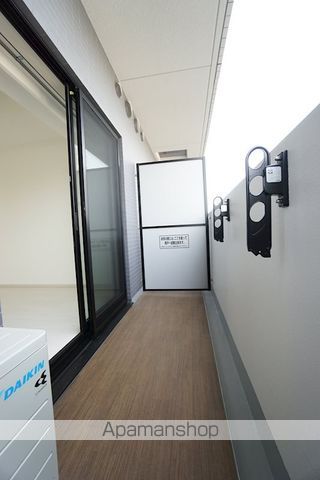 メインステージ三ノ輪Ⅲ[1K/26.45m2]のバルコニー