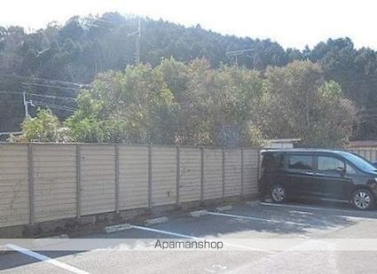 レオネクスト水口古城ヶ丘[1K/31.05m2]の駐車場4