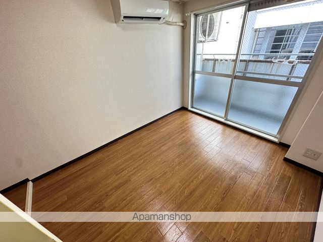 アリーヴェデルチ小阪の内装写真