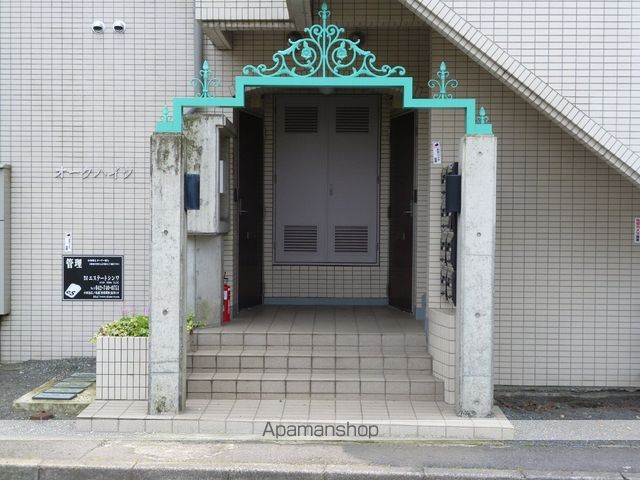 オークハイツの玄関写真