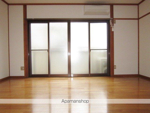 フルールいなばIの内装写真