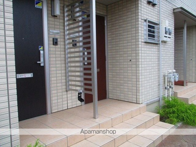 メゾンソレイユの玄関写真