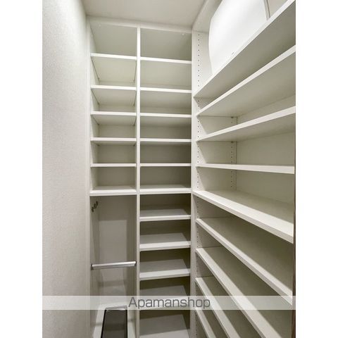 コンフォリア北沢の内装写真