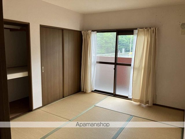 石川勉マンションの内装写真