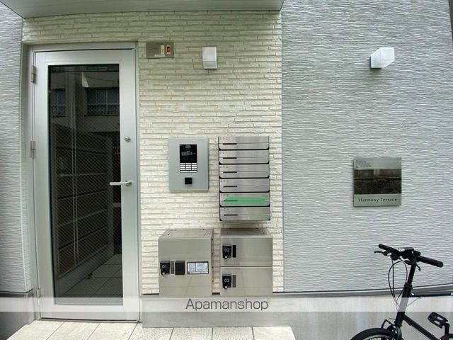 レーヌデプレ桃谷の玄関写真