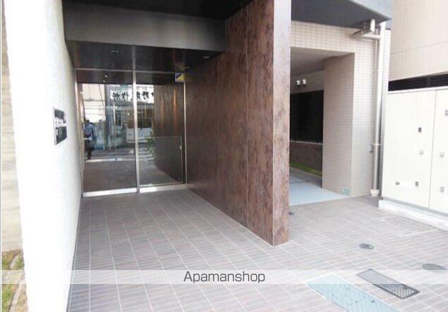 レジディア西小山の玄関写真