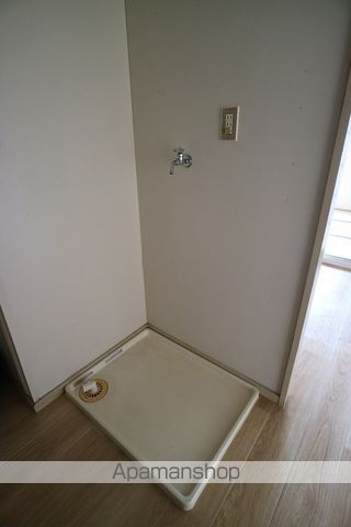 レスト北新川 B棟の内装写真