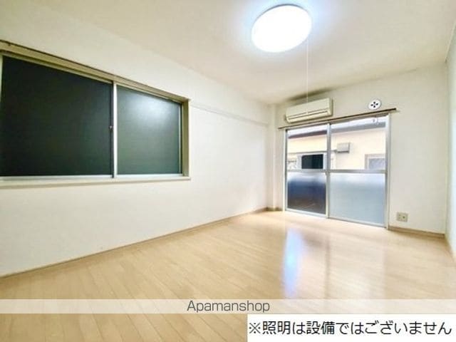 アルミザールIの内装写真