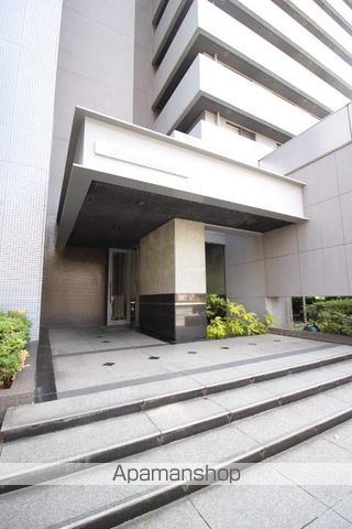 アルファコンフォート岡山の玄関写真