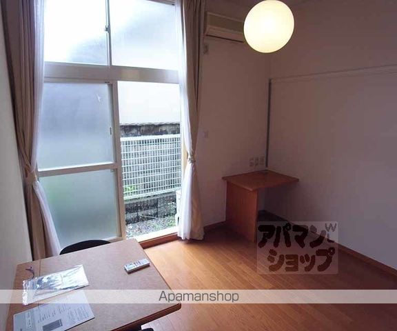 横大路マンションの内装写真