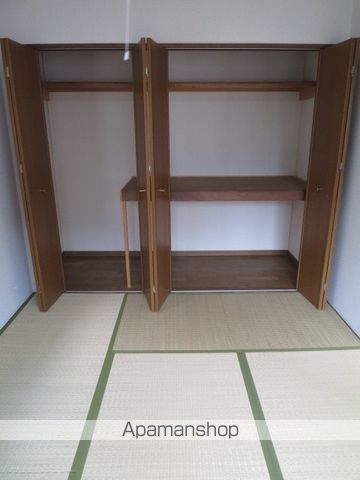 エメラルパークIIの内装写真