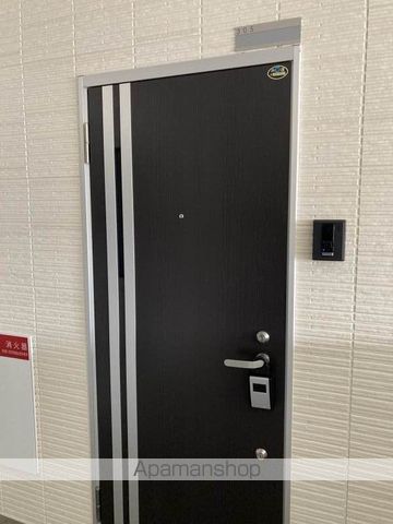 ガロンヌ上所上の玄関写真