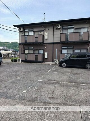 ガーデンエスプラネード[2DK/40.57m2]の駐車場